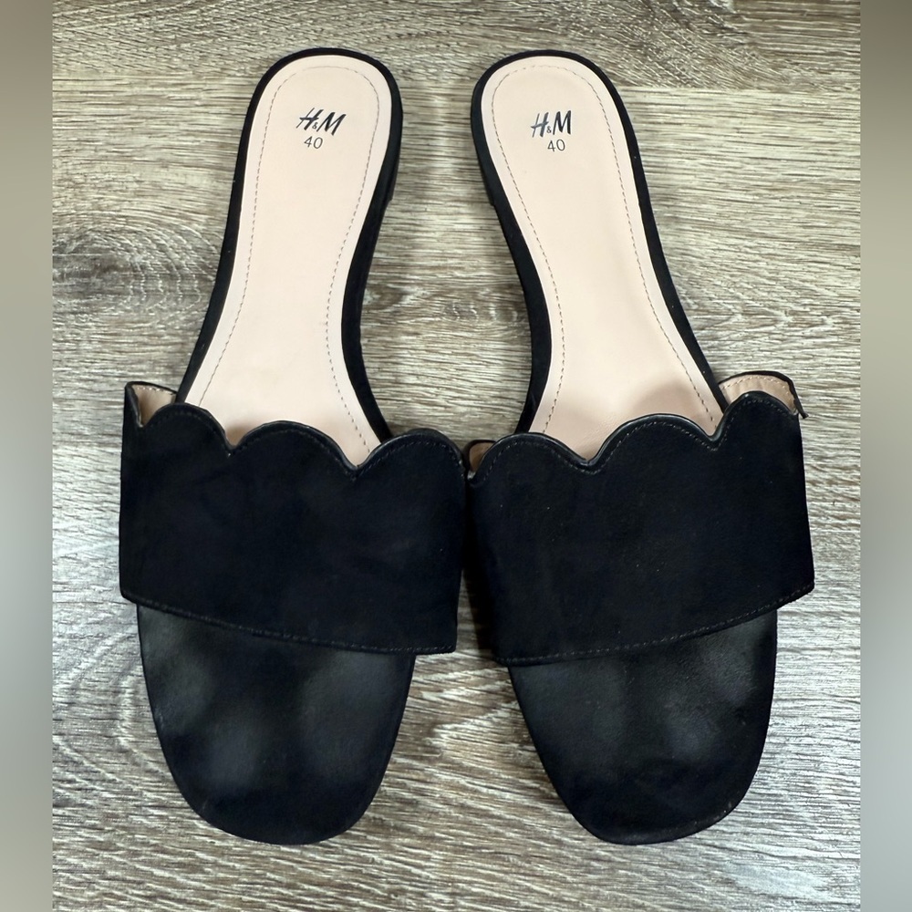 H&M Shoes Women size 40 Black Slip-on Flat Suede Sandals US Sz: 9.5 Preppy Comfy